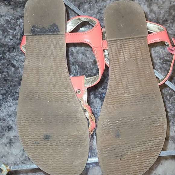 B1GO Free Merona Peach Sandals - Picture 2 of 3